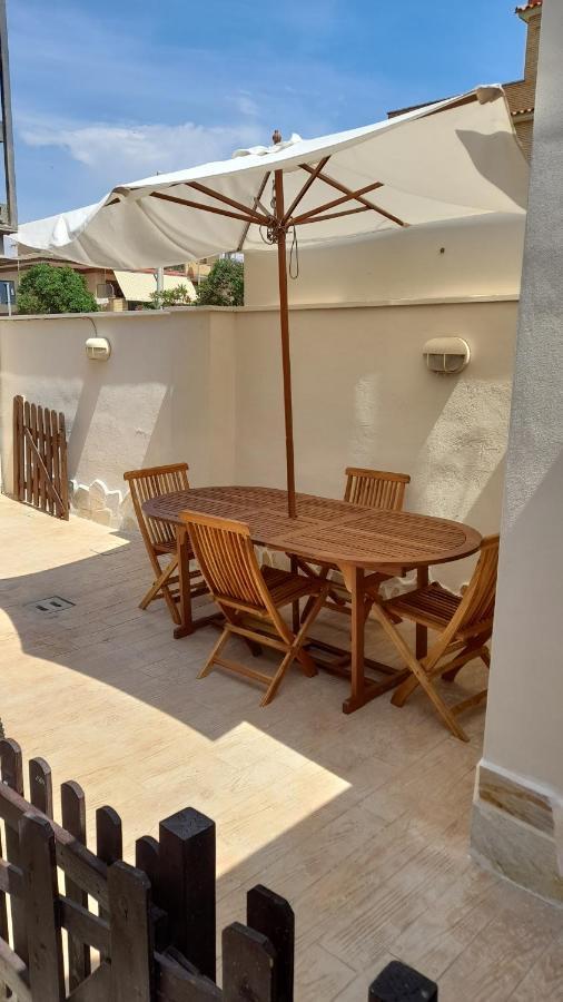 Casa Roberto Beach Torvaianica Eksteriør bilde