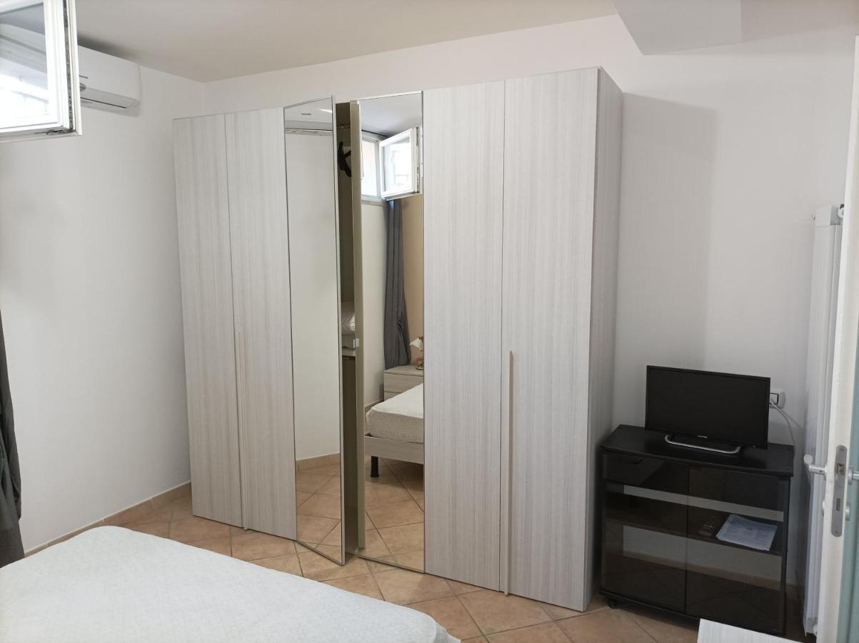 Casa Roberto Beach Torvaianica Eksteriør bilde