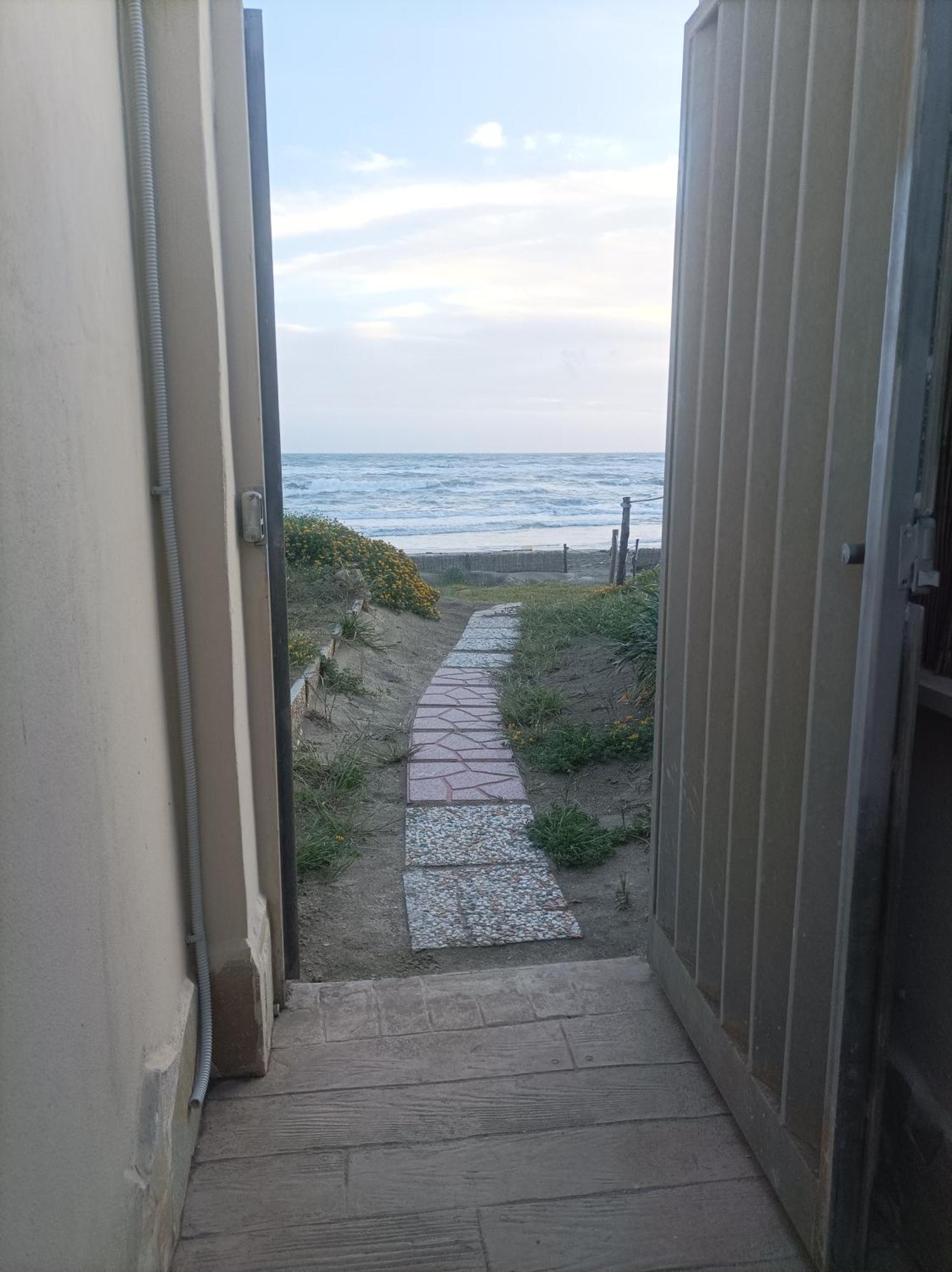 Casa Roberto Beach Torvaianica Eksteriør bilde